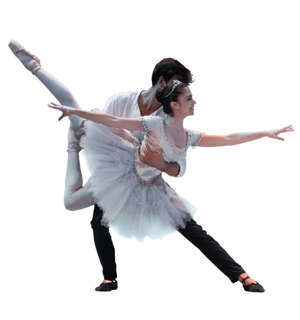 Passo a due di danza classica: una ballerina in tutù bianco sostenuta dal suo partner